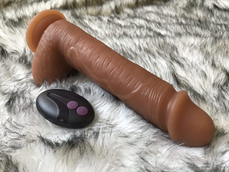 Read more about the article Revisión del estimulador de empuje del consolador vibrador para perros de Tracy